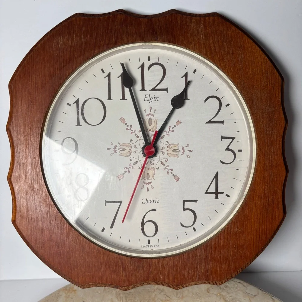 Elgin Wall Clock Brown Wood Scalloped Quartz Floral Made in USA Cottagecore 10